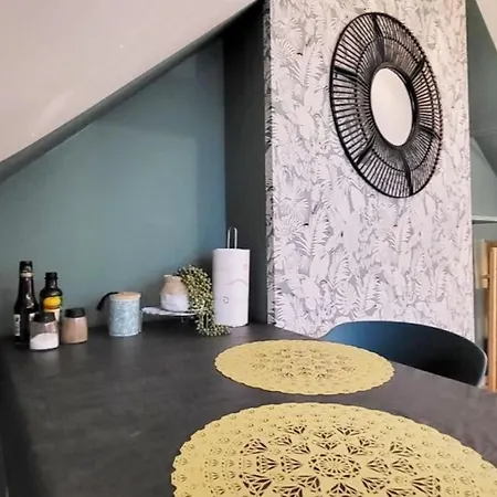 Apartment La - Petit Mansarde - 50m - Rue Gratuite
